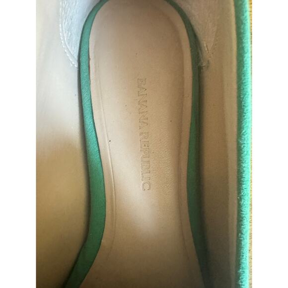 Banana Republic Green Suede Flats Women’s Size 8½ Slip-Ons - Picture 9 of 9